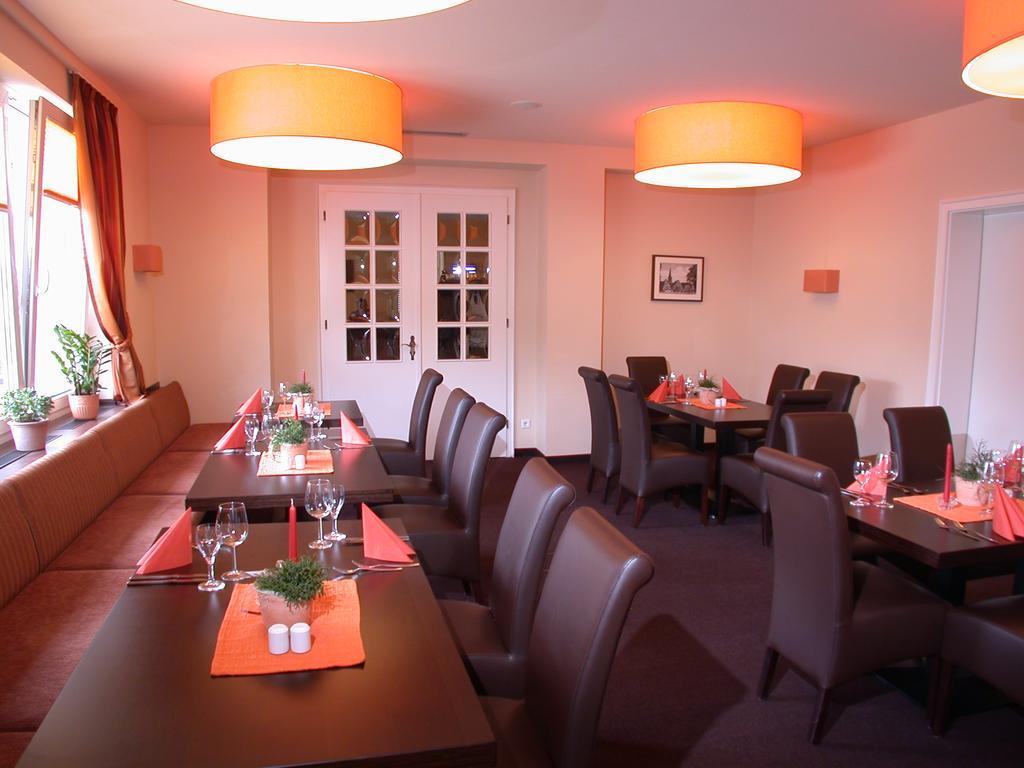 Westfaelischer Hof Lugde Екстер'єр фото